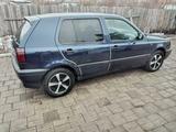 Volkswagen Golf 1993 года за 1 400 000 тг. в Караганда