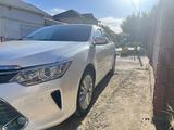 Toyota Camry 2015 годаfor11 200 000 тг. в Шымкент – фото 3