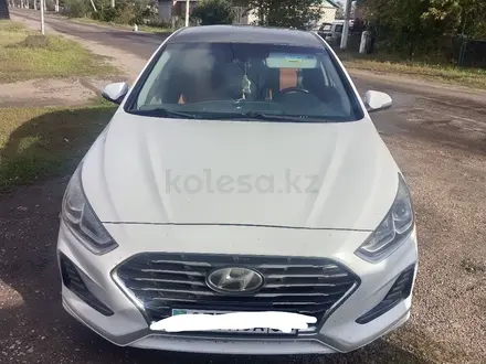 Hyundai Sonata 2017 года за 7 000 000 тг. в Астана