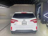 Kia Sorento 2014 года за 10 000 000 тг. в Атырау – фото 3