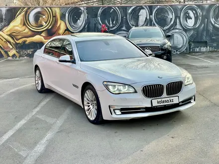 BMW 750 2013 года за 16 700 000 тг. в Алматы – фото 2