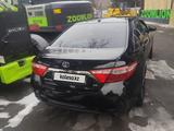 Toyota Camry 2017 года за 7 950 000 тг. в Алматы – фото 2