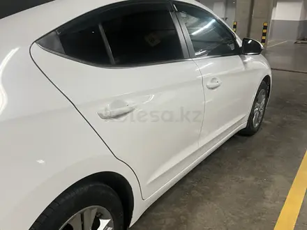 Hyundai Elantra 2020 года за 7 800 000 тг. в Астана – фото 3
