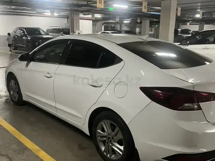 Hyundai Elantra 2020 года за 7 800 000 тг. в Астана – фото 5