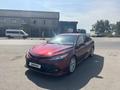 Toyota Camry 2020 года за 14 000 000 тг. в Алматы