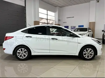 Hyundai Accent 2015 года за 4 900 000 тг. в Семей – фото 2