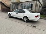 Mercedes-Benz E 230 1996 года за 1 900 000 тг. в Алматы – фото 3