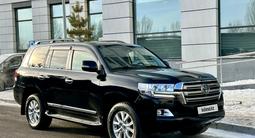 Toyota Land Cruiser 2020 года за 41 000 000 тг. в Астана