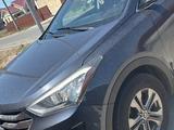 Hyundai Santa Fe 2014 года за 6 500 000 тг. в Атырау – фото 2