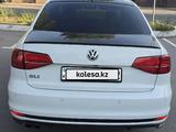 Volkswagen Jetta 2017 года за 13 500 000 тг. в Алматы – фото 2