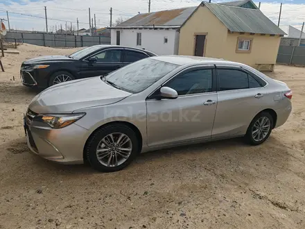 Toyota Camry 2017 года за 6 500 000 тг. в Атырау – фото 2
