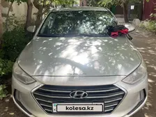 Hyundai Elantra, 2016