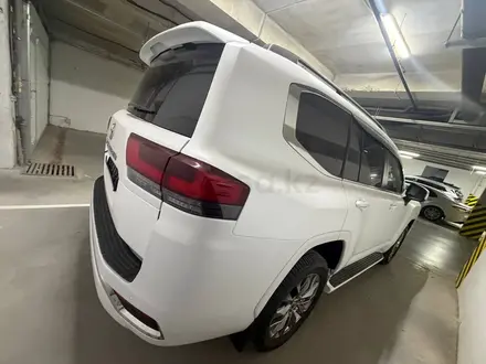 Toyota Land Cruiser 2023 года за 58 000 000 тг. в Астана – фото 3