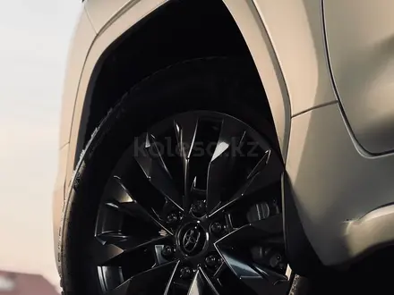 Toyota Land Cruiser 2023 года за 58 000 000 тг. в Астана – фото 22