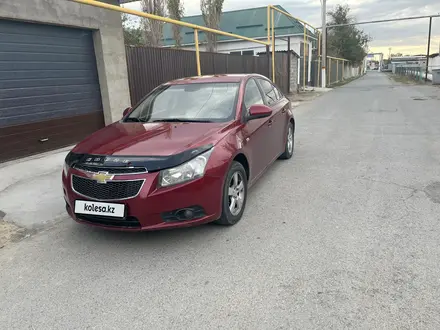 Chevrolet Cruze 2010 года за 3 750 000 тг. в Айтеке би – фото 3