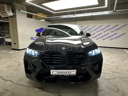 BMW X5 M 2023 года за 103 000 000 тг. в Алматы – фото 2