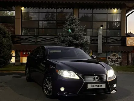 Lexus ES 250 2014 года за 22 000 000 тг. в Астана