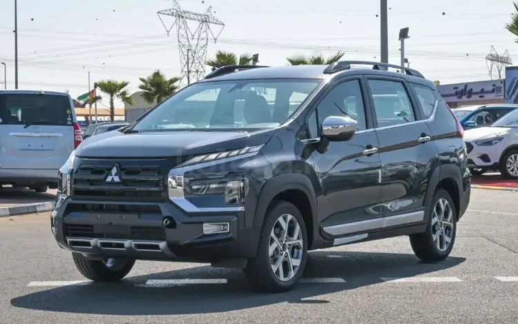Mitsubishi Xpander Cross 2025 года за 11 400 000 тг. в Семей