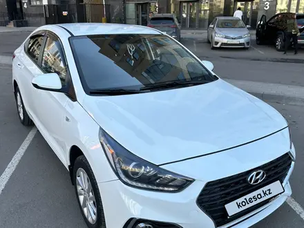 Hyundai Accent 2017 года за 6 390 000 тг. в Астана