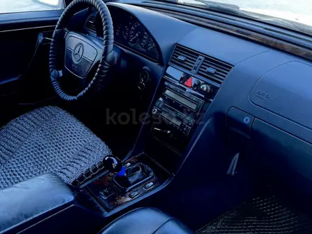 Mercedes-Benz C 180 1996 года за 1 600 000 тг. в Уральск