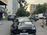 Hyundai Sonata 2022 года за 11 500 000 тг. в Алматы – фото 2