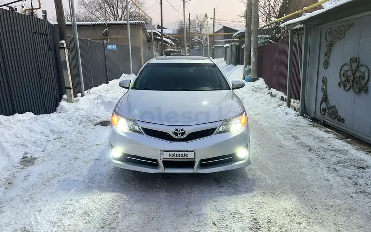 Toyota Camry 2014 года за 10 000 000 тг. в Алматы