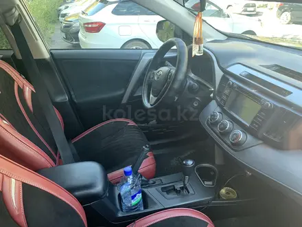 Toyota RAV4 2018 года за 9 500 000 тг. в Шымкент