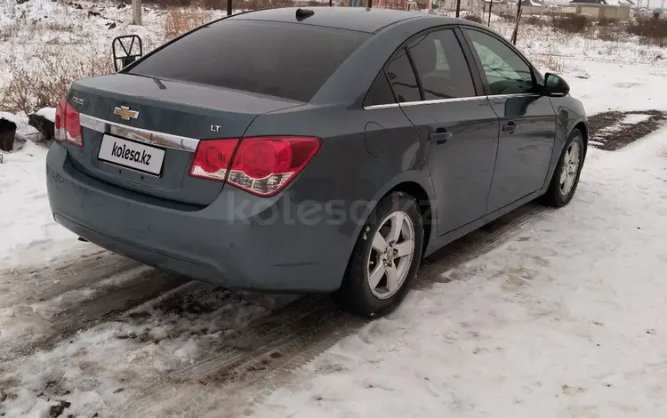 Chevrolet Cruze 2011 годаfor4 000 000 тг. в Актобе