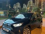 Toyota RAV4 2019 года за 11 550 000 тг. в Алматы – фото 2