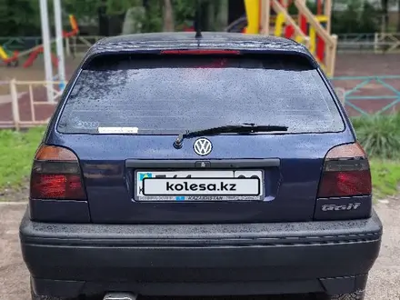 Volkswagen Golf 1996 года за 2 000 000 тг. в Алматы – фото 5