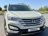 Hyundai Santa Fe 2013 года за 10 800 000 тг. в Уральск