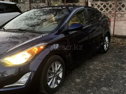 Hyundai Elantra 2015 года за 3 500 000 тг. в Уральск – фото 17