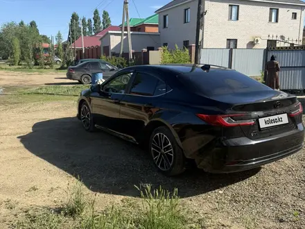 Toyota Camry 2024 года за 21 500 000 тг. в Актобе – фото 4