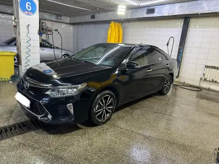 Toyota Camry 2017 года за 15 200 000 тг. в Астана – фото 3