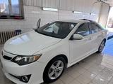 Toyota Camry 2014 года за 5 500 000 тг. в Уральск – фото 3