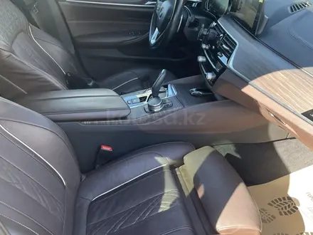 BMW 530 2017 года за 15 600 000 тг. в Астана – фото 13