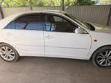 Toyota Camry 2005 года за 4 200 000 тг. в Сарыозек – фото 2