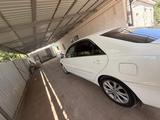 Toyota Camry 2005 года за 4 200 000 тг. в Сарыозек – фото 3