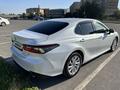 Toyota Camry 2023 года за 15 400 000 тг. в Семей – фото 4
