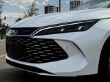 BYD Qin L DM-i 2025 года за 10 290 000 тг. в Астана – фото 3