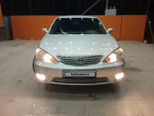 Toyota Camry, 2005
