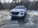 Hyundai Santa Fe 2019 года за 13 850 000 тг. в Алматы – фото 2