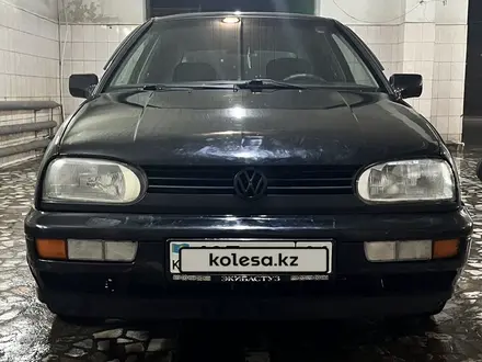 Volkswagen Golf 1995 года за 1 100 000 тг. в Экибастуз