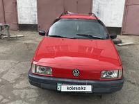 Volkswagen Passat 1993 годаүшін1 420 000 тг. в Караганда