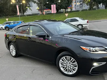 Lexus ES 350 2017 года за 13 500 000 тг. в Алматы