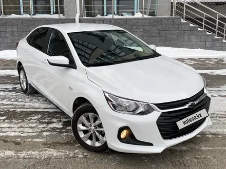 Chevrolet Onix 2023 года за 8 250 000 тг. в Караганда – фото 9