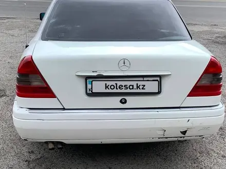 Mercedes-Benz C 200 1994 года за 850 000 тг. в Алматы – фото 6