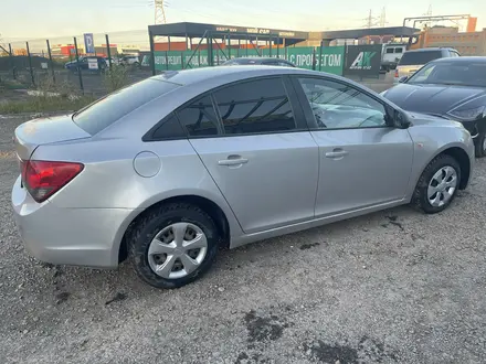 Chevrolet Cruze 2010 года за 2 950 000 тг. в Астана – фото 6