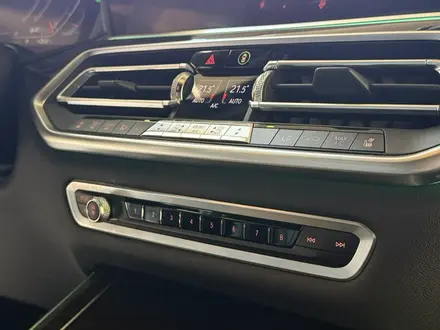 BMW X5 2019 года за 29 500 000 тг. в Алматы – фото 26