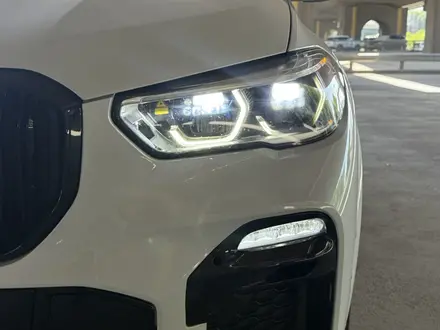 BMW X5 2019 года за 29 500 000 тг. в Алматы – фото 48